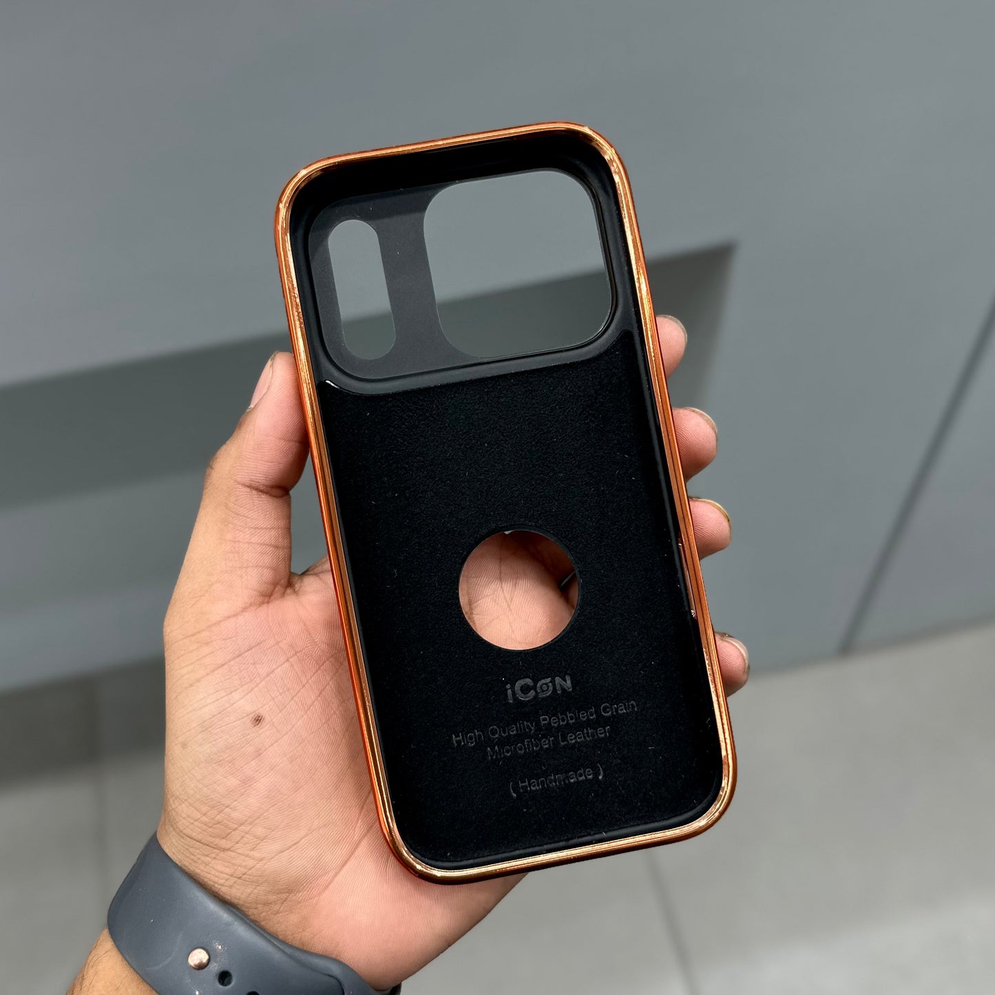 ICON LUXURIOUS WITH STAND-ORANGE ( No. 3199 )