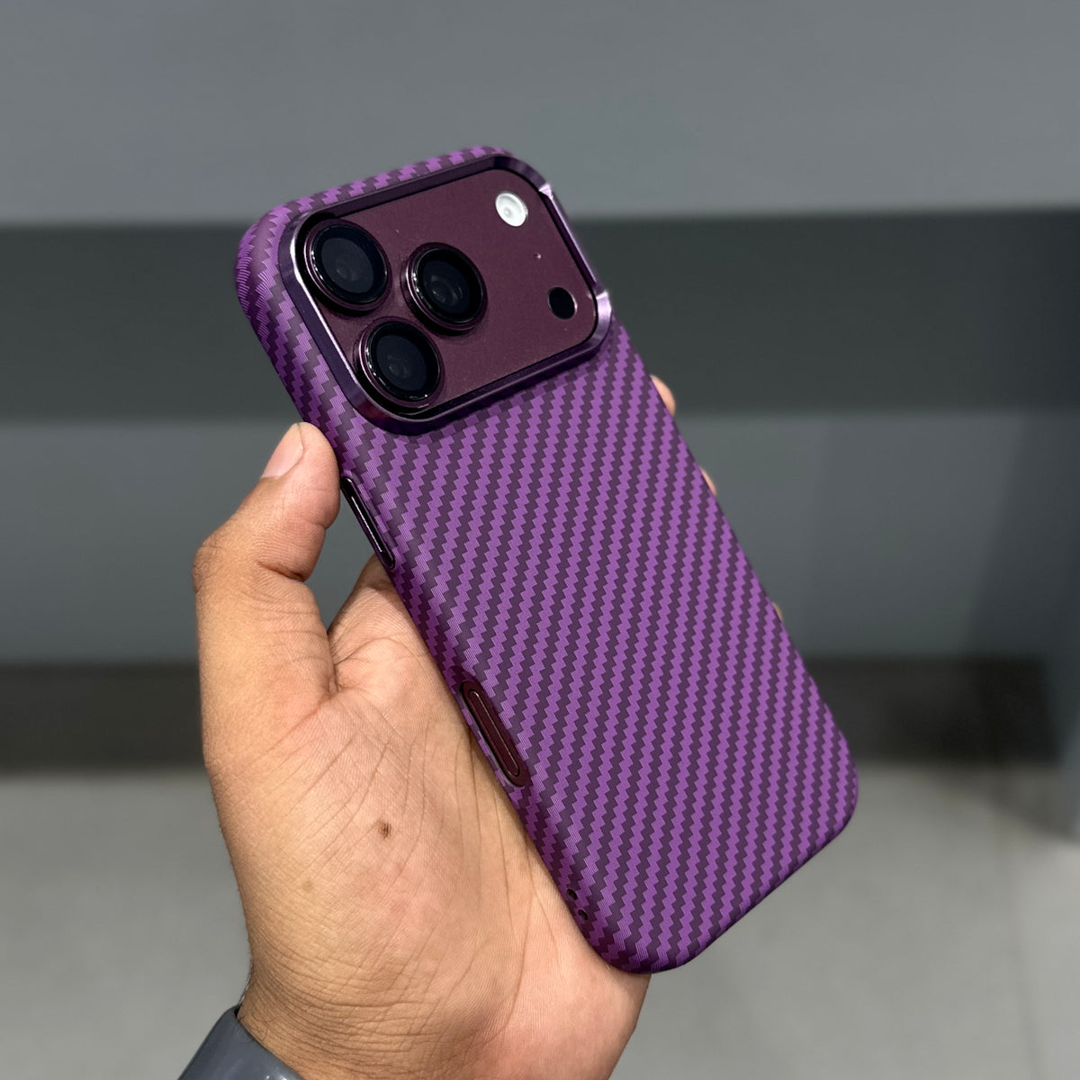 LUXO MAGSAFE CASE - CARBON BURGUNDY ( No. 4066 )
