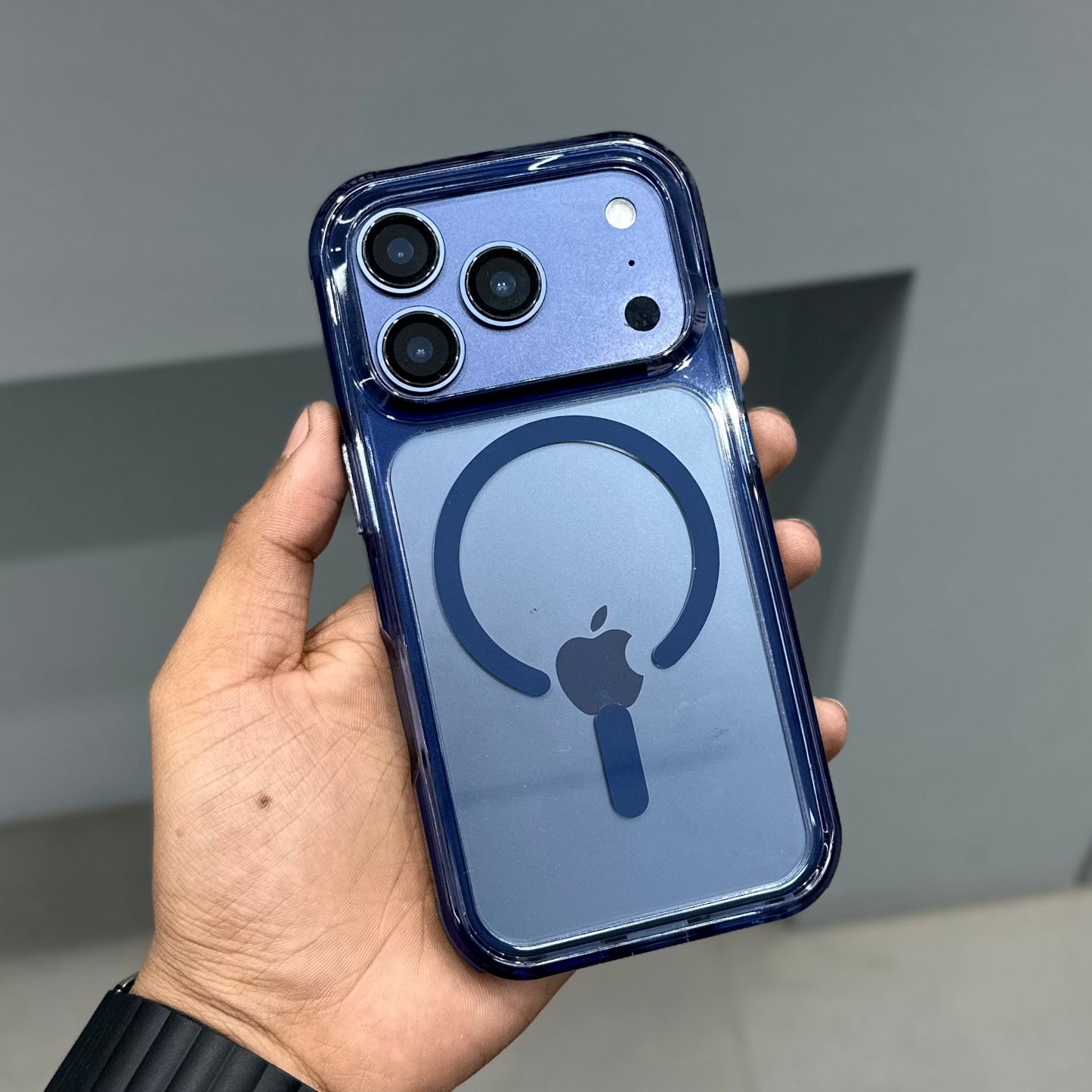 TRANZO TRIPLE LAYER MAGSAFE CASE-BLUE ( No. 2959)