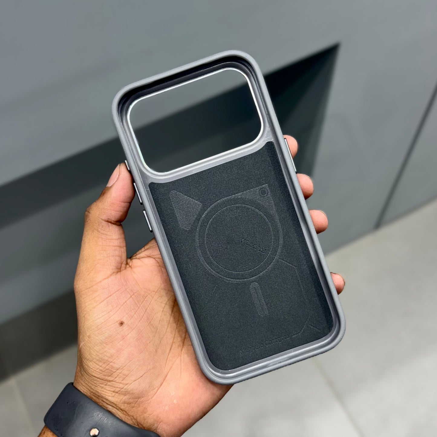 Ulu Case with Magsafe - Grey ( No. 2137 )
