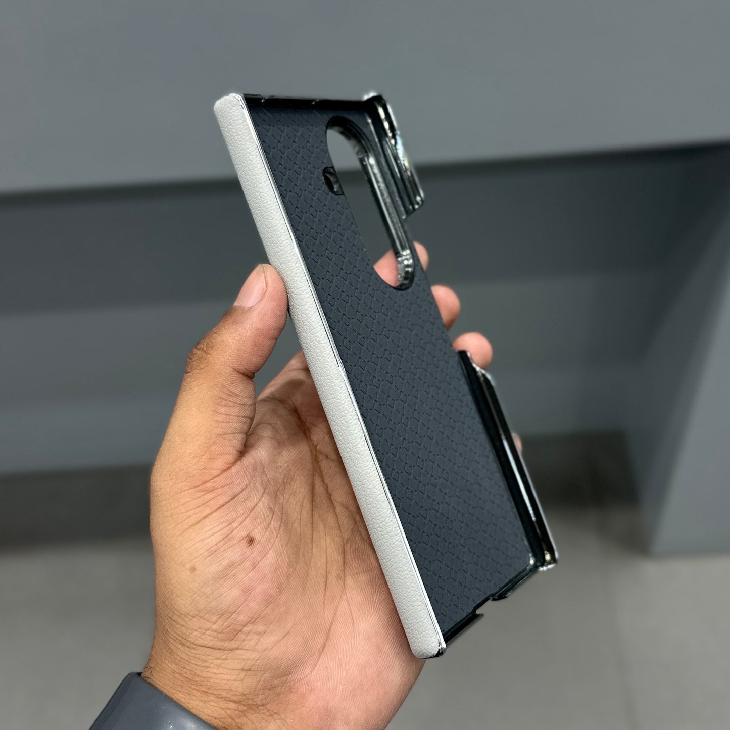 DYNAMYK VEGAN LEATHER CASE - GREY ( No. 3845 )