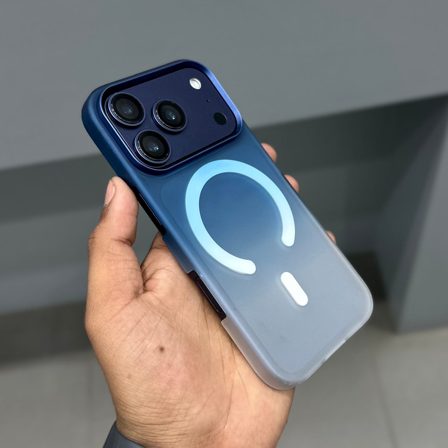 KWINI FROST CASE MAGSAFE - BLUE ( No. 3289 )