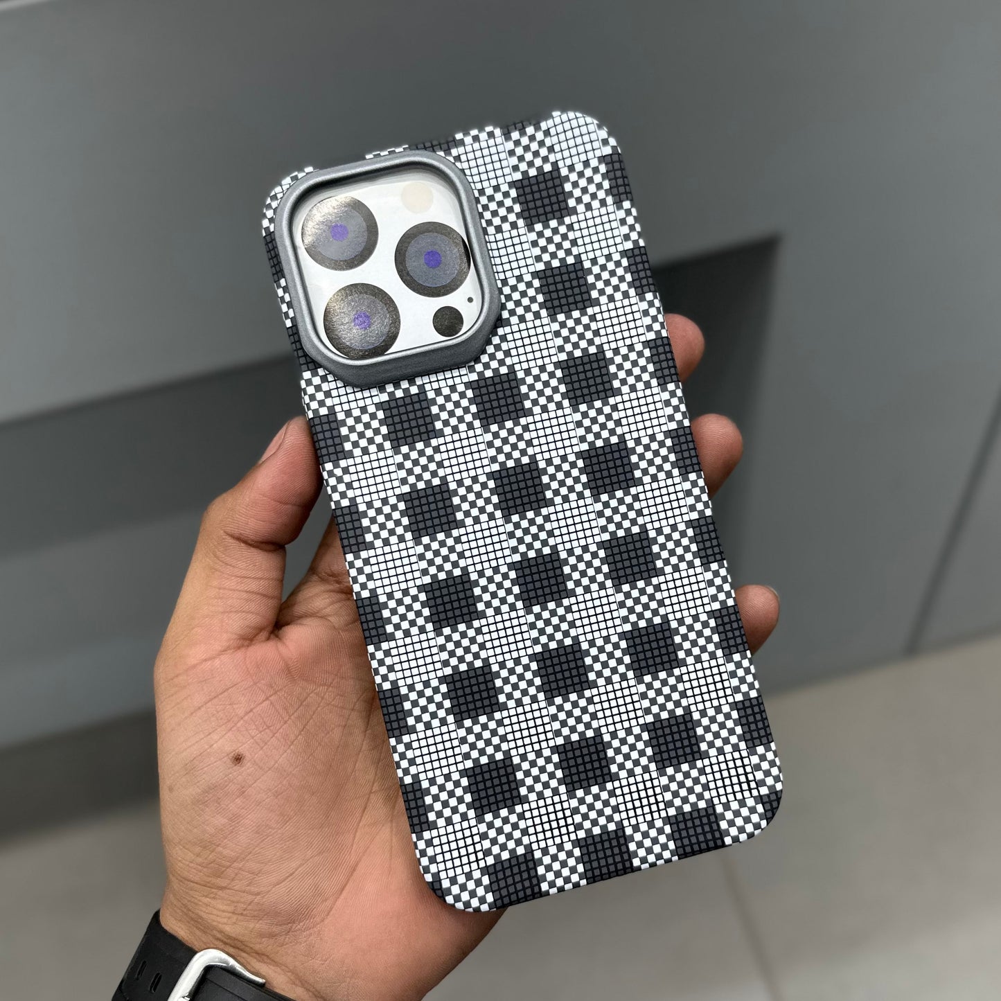 CARBON DRIP MAGSAFE CASE - GREY BLACK CHECK ( No. 2849 )