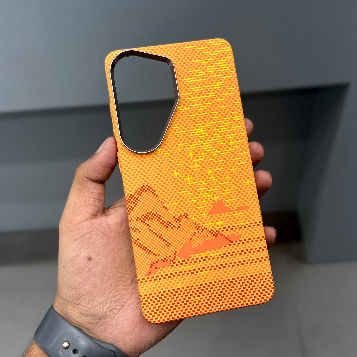 LUXO MAGSAFE CASE RIVER STAR - ORANGE ( No. 3685 )