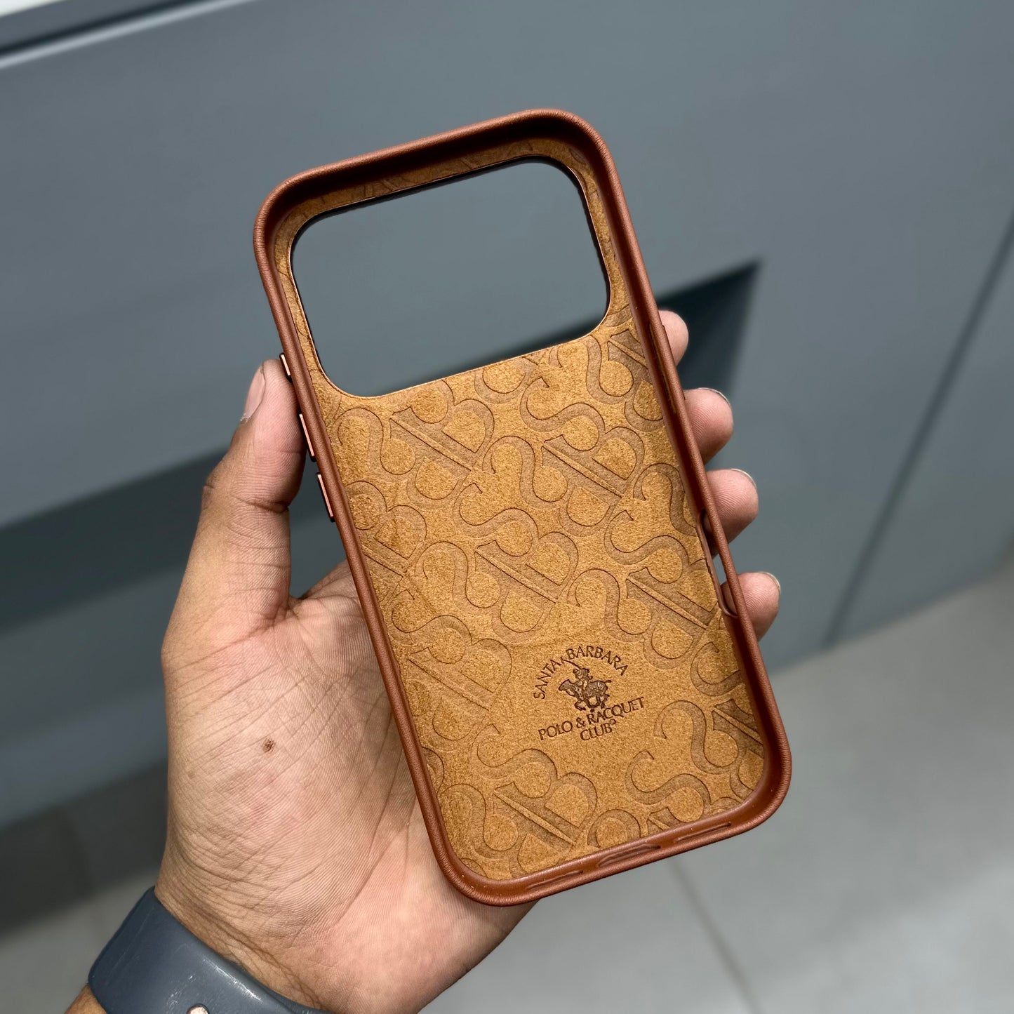 Santa Barbara Justin Case with Magsafe - Brown ( No. 2240 )