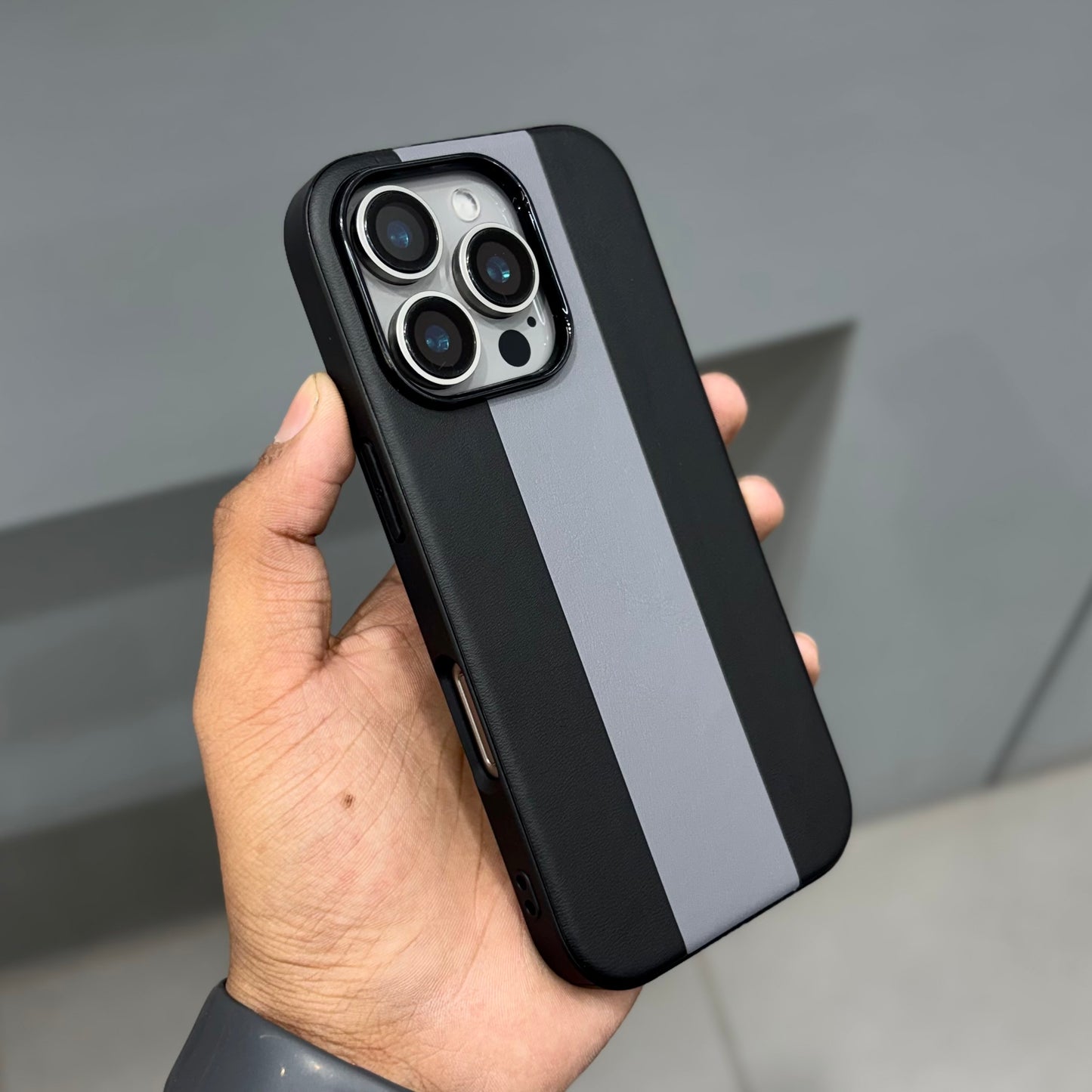 2 CUT NOMO CASE BLACK - GREY ( No. 2386 )