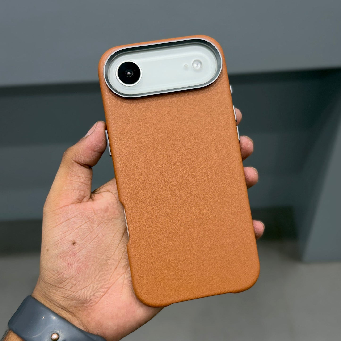 XUNDO UEGAN LEATHER CASE MAGSAFE - BROWN ( No. 2875 )