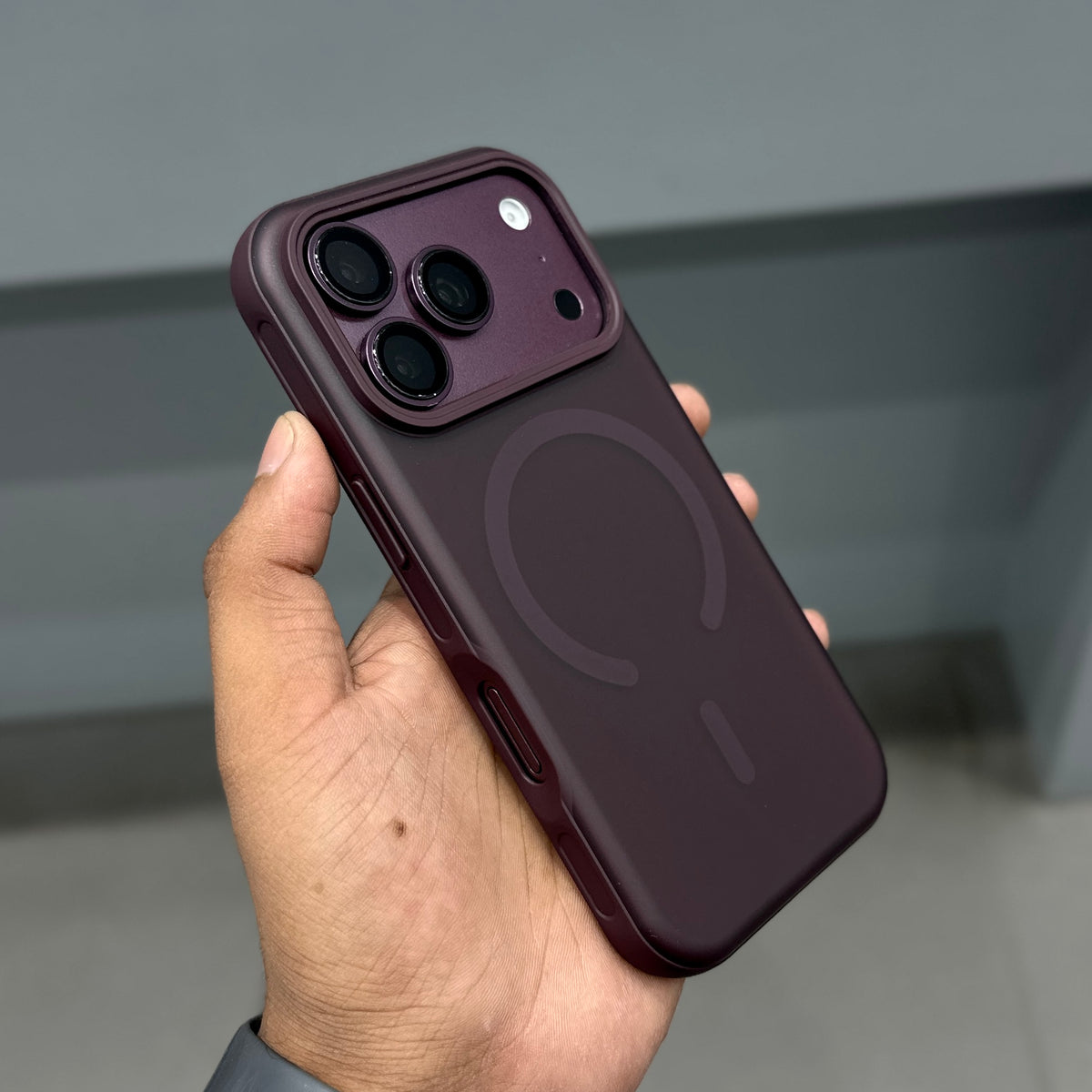 CMAQ VANTA MAGSAFE CASE - BURGUNDY ( No. 4012 )