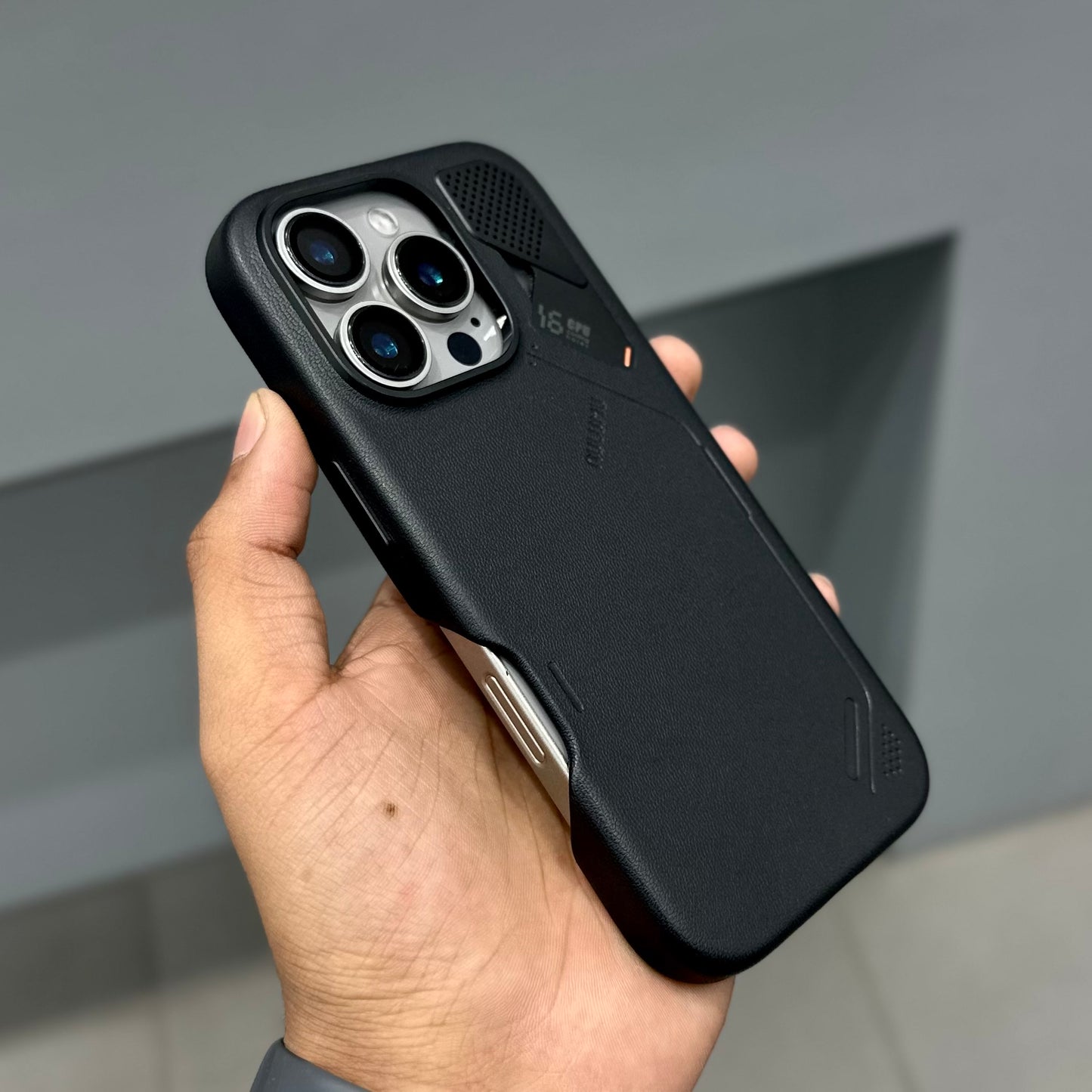 AULUMU VEGAN LEATHER CASE - BLACK ( No. 2639 )