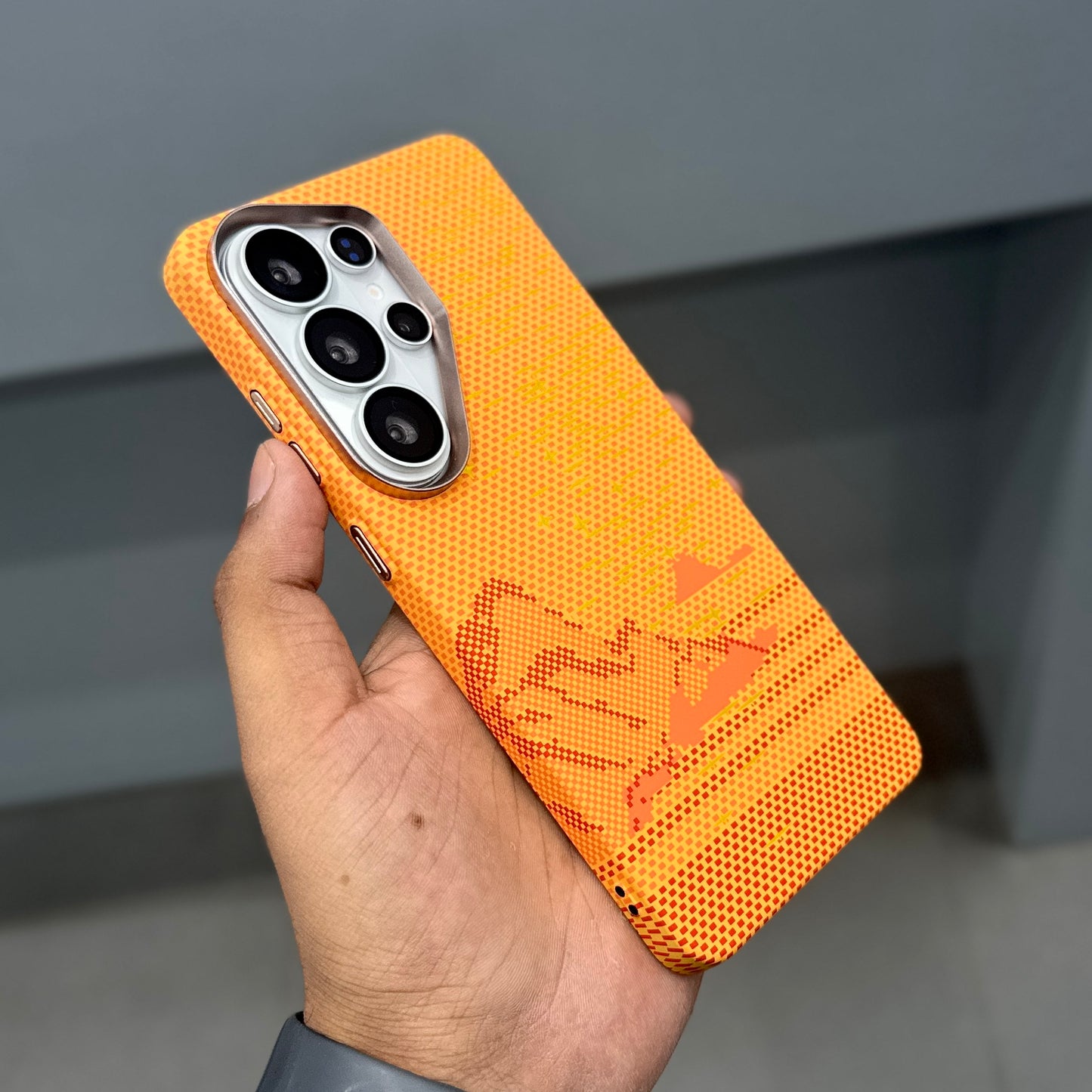 LUXO MAGSAFE CASE RIVER STAR - ORANGE ( No. 3685 )