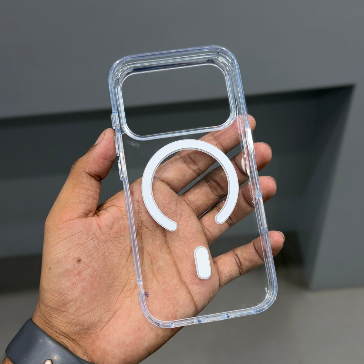 DYNAMYK CLEAR MAGSAFE CASE ( No. 3801 )