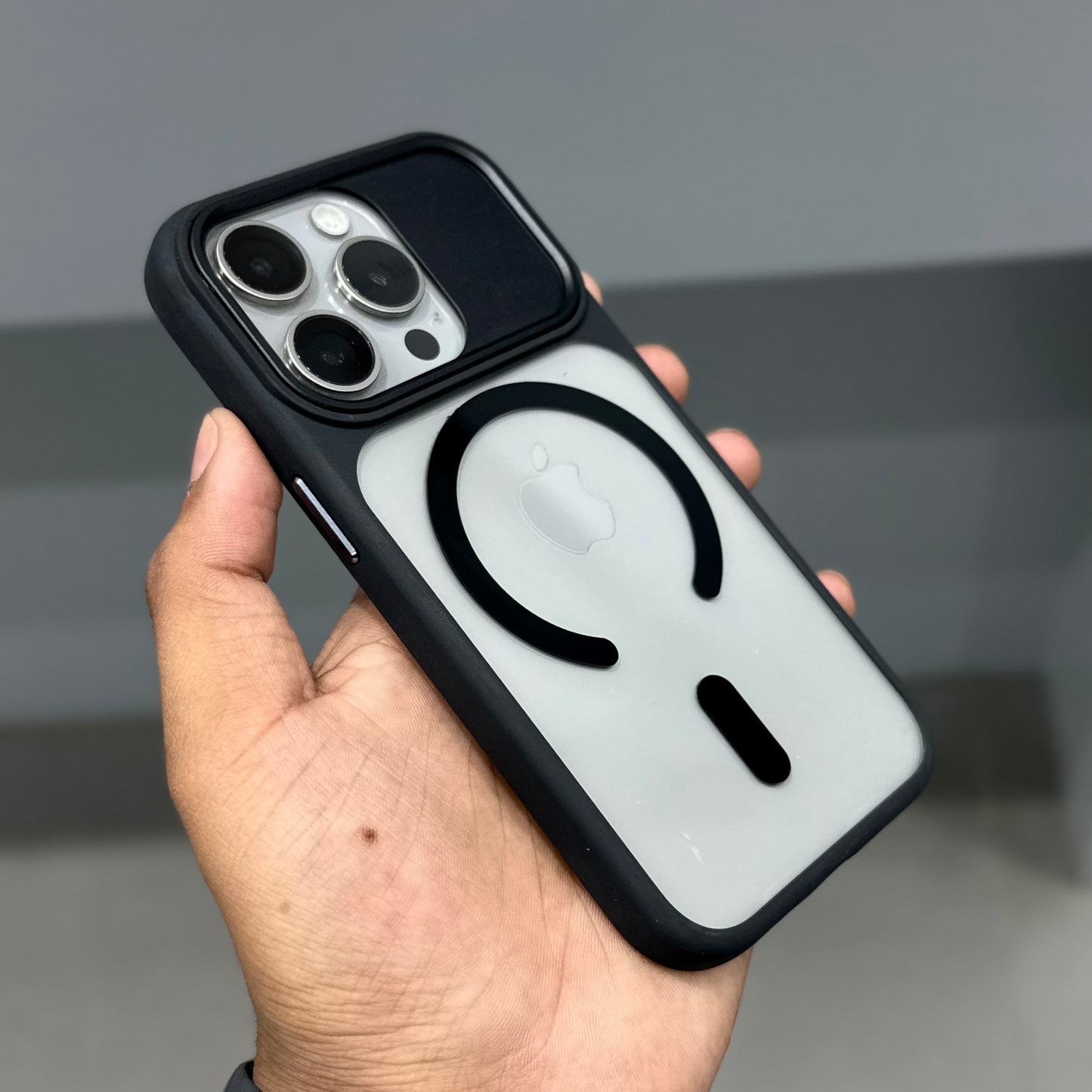 ICON N CLEAR METAL CAM CASE - BLACK ( No. 3421 )