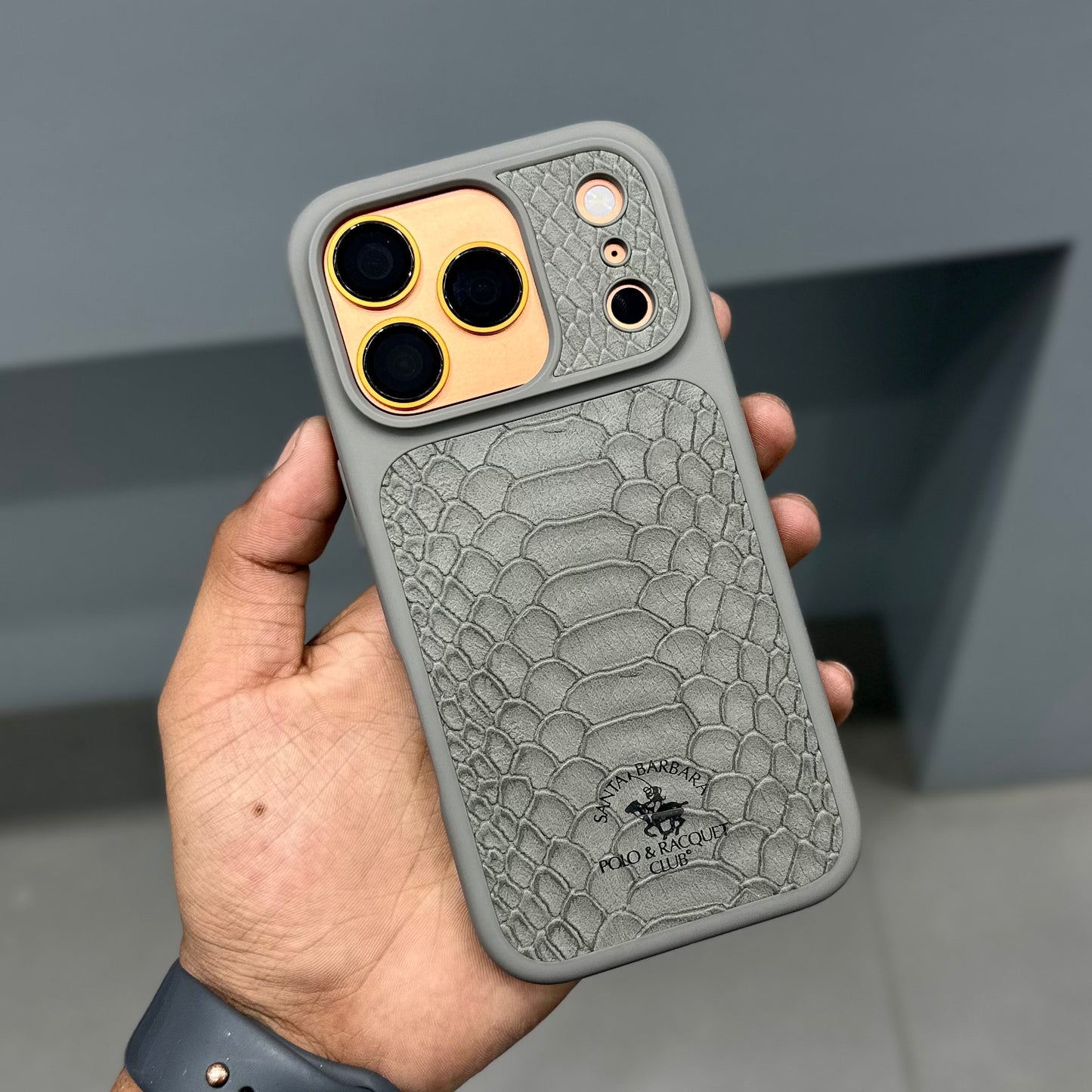 Santa Barbara Knight Case with Magsafe-Grey ( No. 2025 ) 17 Series