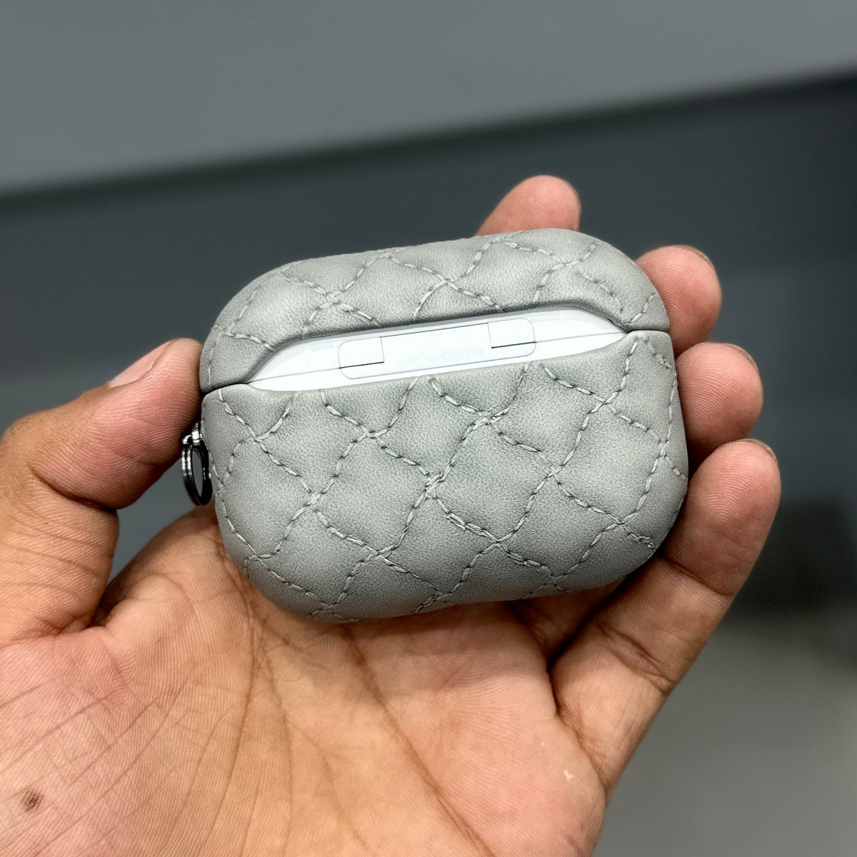 LAKING THD AIRPODS CASE - GREY ( No. 3994 )