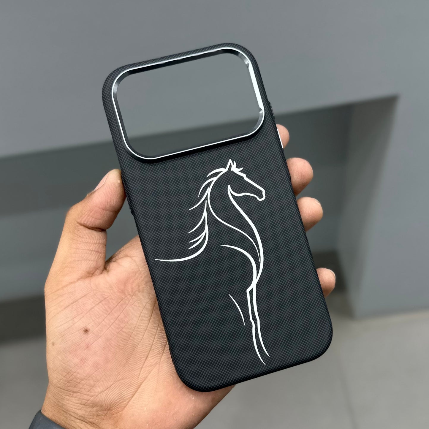 LUXO HORSE P MAGSAFE CASE - BLACK ( No. 3539 )