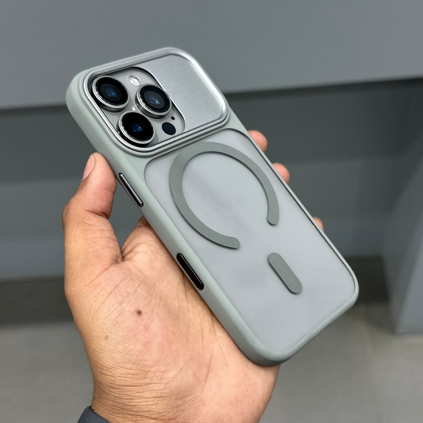 ICON N CLEAR METAL CAM CASE-GREY ( No. 3420 )