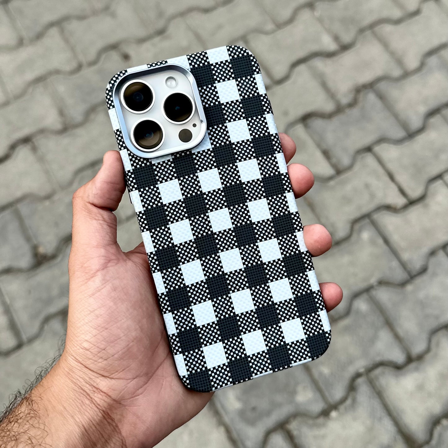 Luxo Grey White Check With Magsafe ( No. 1887 )