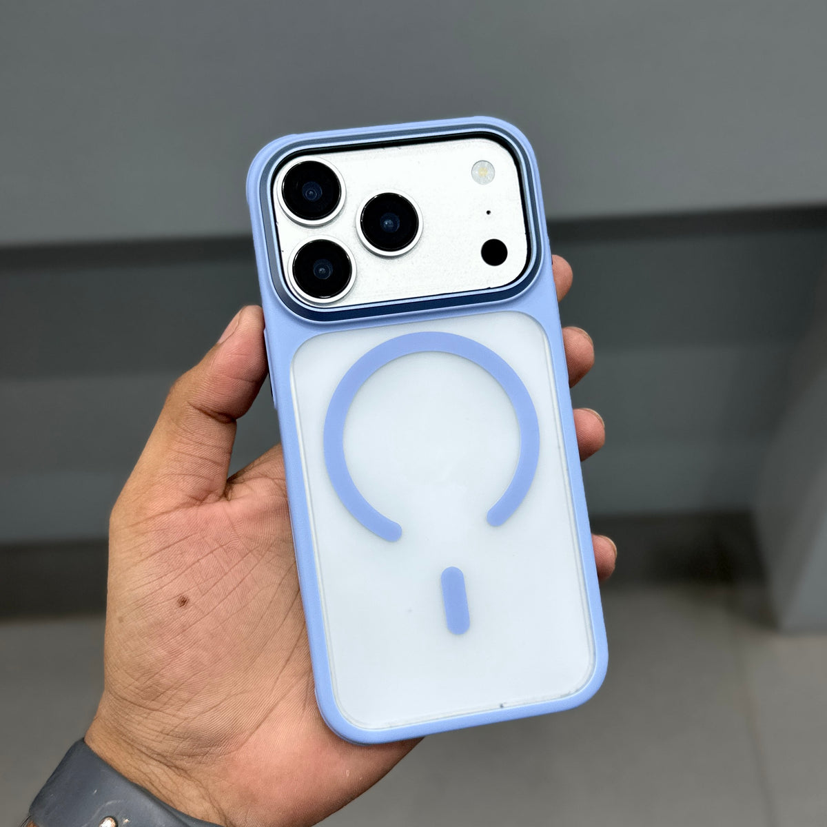 CMAQ ULTRA FROST MAGSAFE CASE - SKY BLUE ( No. 4086 )