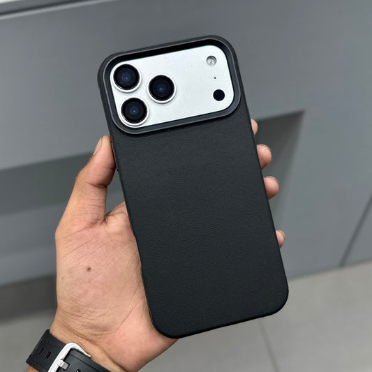 MOVENCHY SIDE METAL CASE MAGSAFE - BLACK ( No. 2774 )