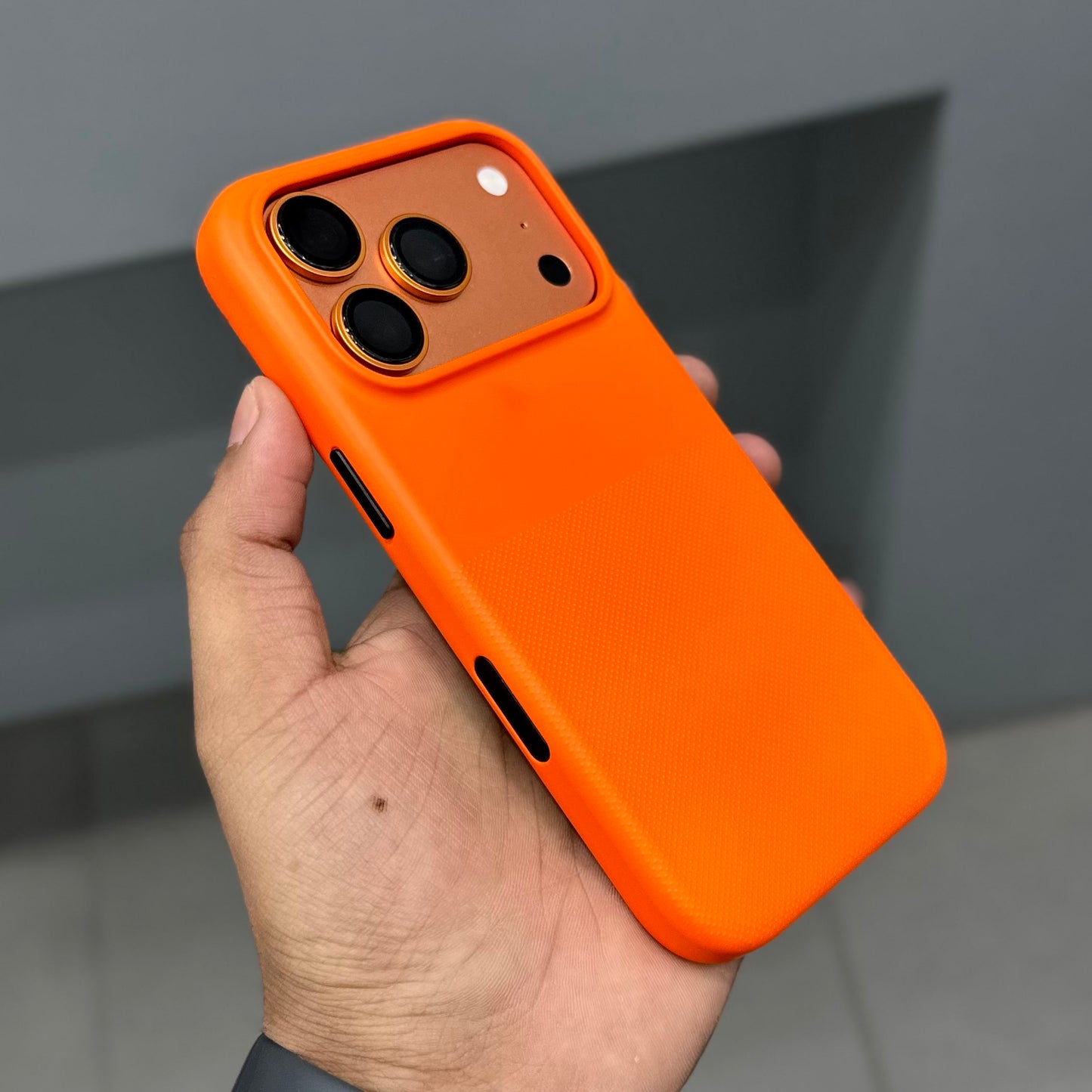 TANGERINE SHIELD MAGSAFE CASE - ORANGE ( No. 2928 )