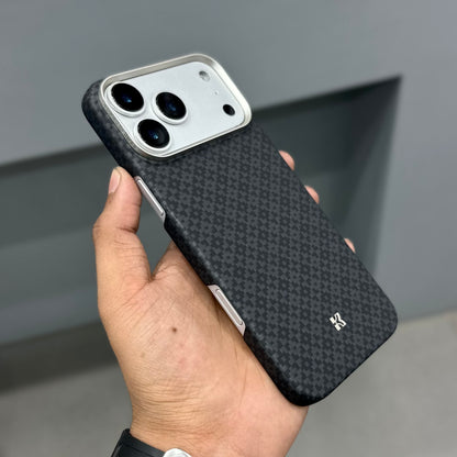 BENKS ARMOR GRID REAL CARBON CASE MAGSAFE - BLACK ( No. 2832 )