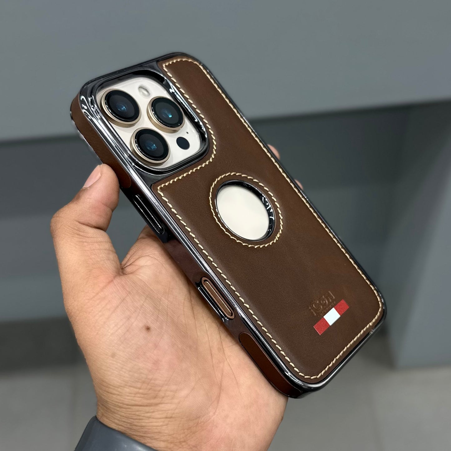 ICON LUXURIOUS CLASSIC SERIES - BROWN ( No. 3206 )