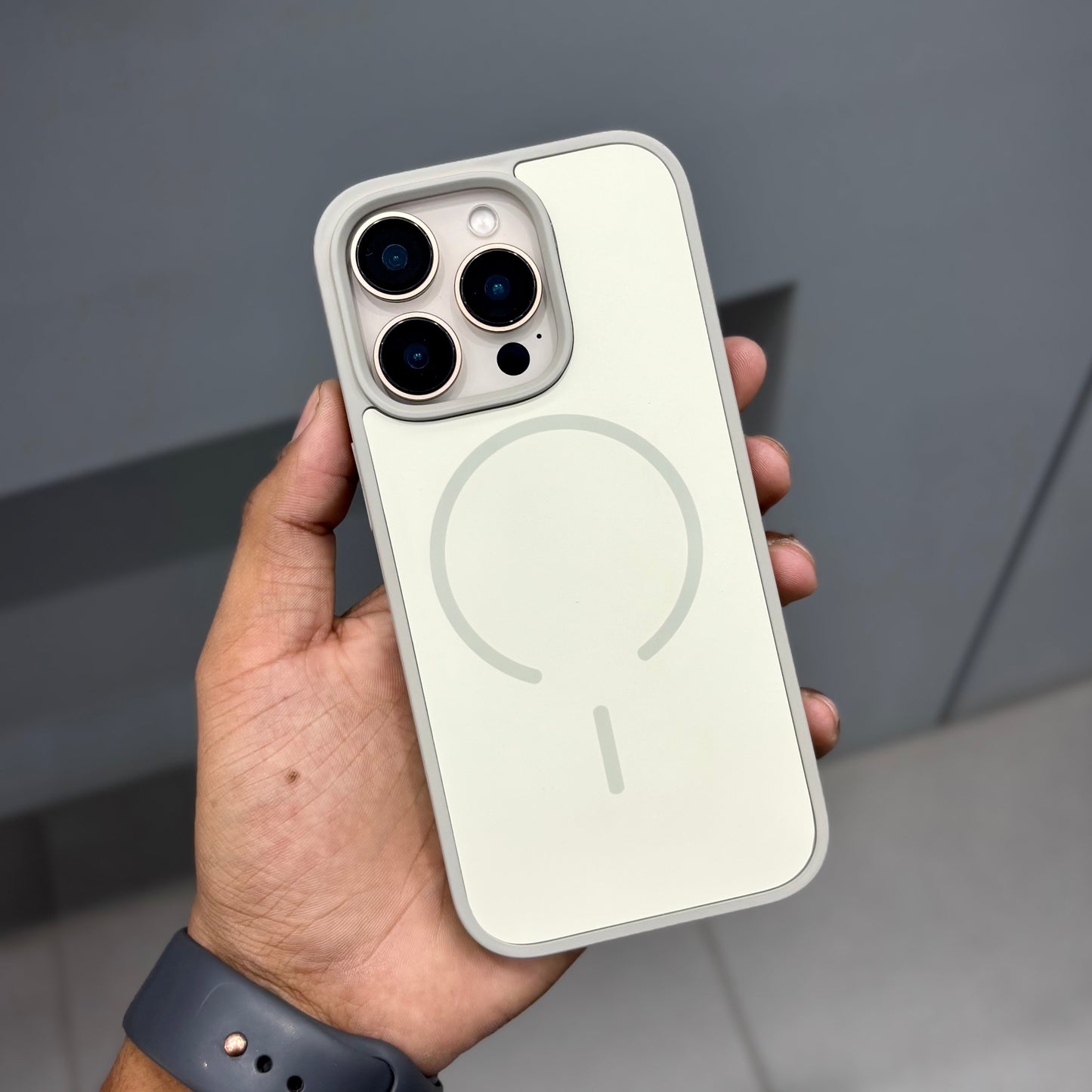 HAMURU SKIN FEELCASE MAGSAFE - BEIGE ( No. 2380 )