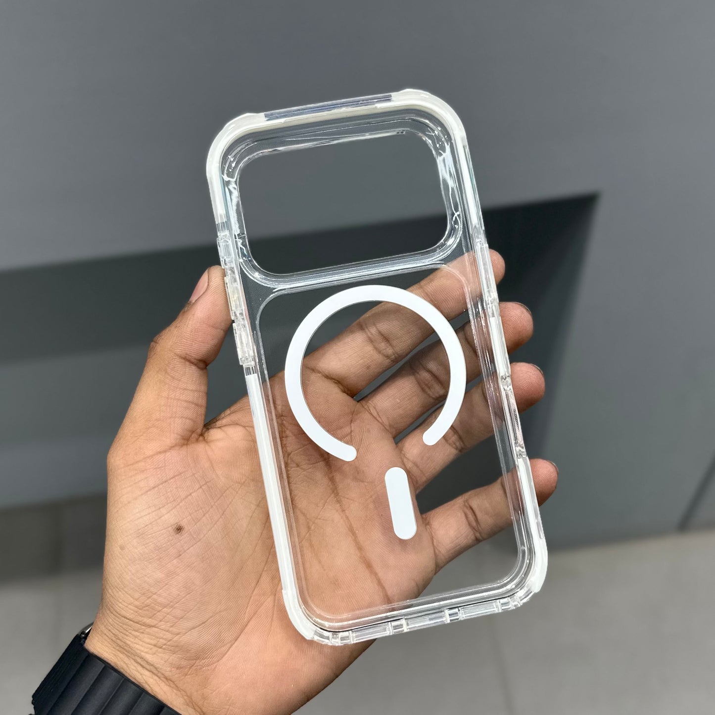 TRANZO TRIPLE LAYER MAGSAFE CASE-WHITE ( No. 2960)