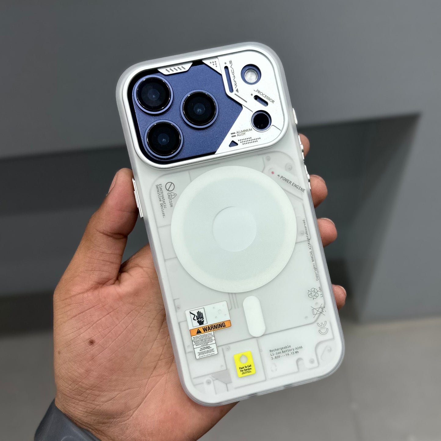 WAKCAS CYBERCORE CASE -WHITE ( No. 3452 )