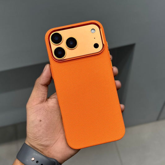 LUXO ORANGE DOTS LINE WITH MAGSAFE CASE ( No. 2684 )