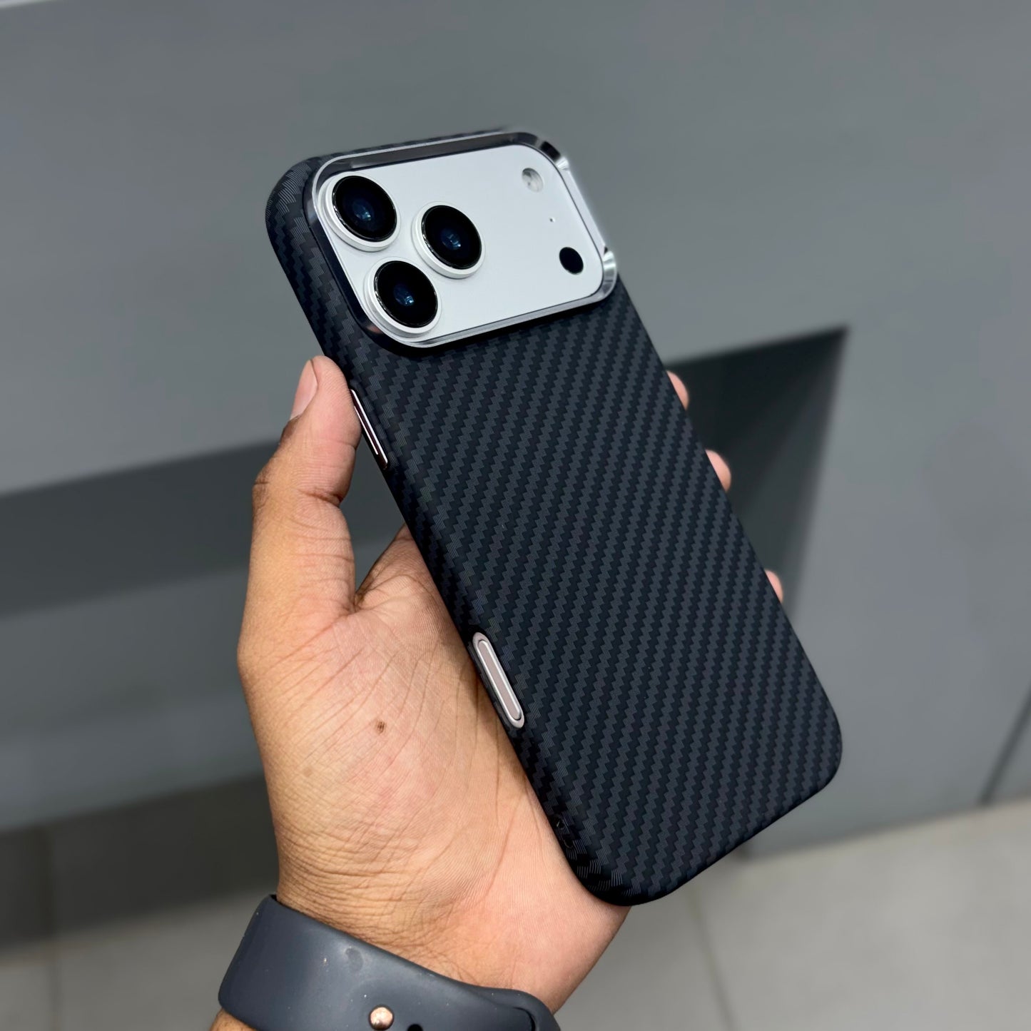 LUXO CARBON CASE - BASIC BLACK ( No. 2501 )