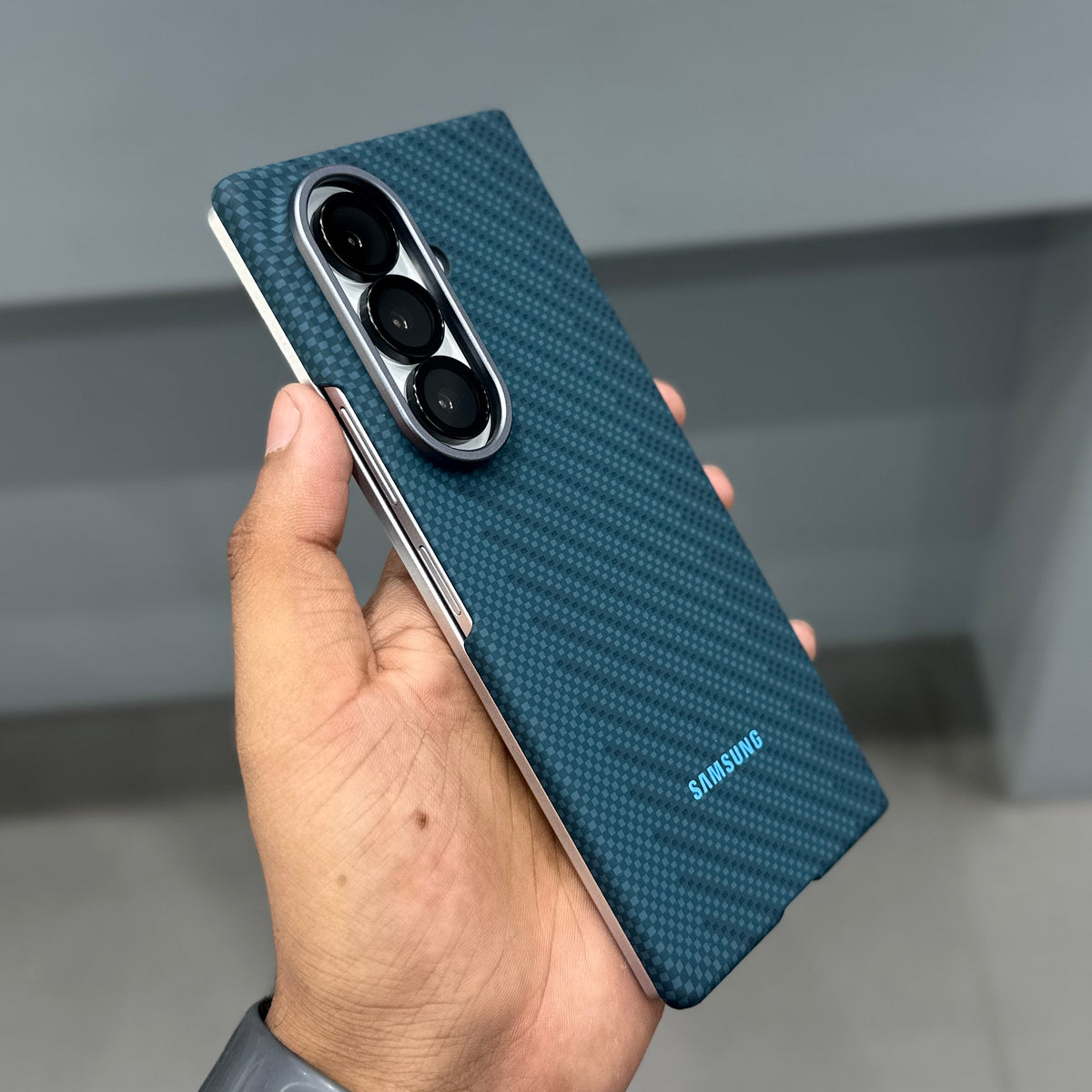 DREAMS CARBON MAGNET CASE - BLUE ( No. 3890 )