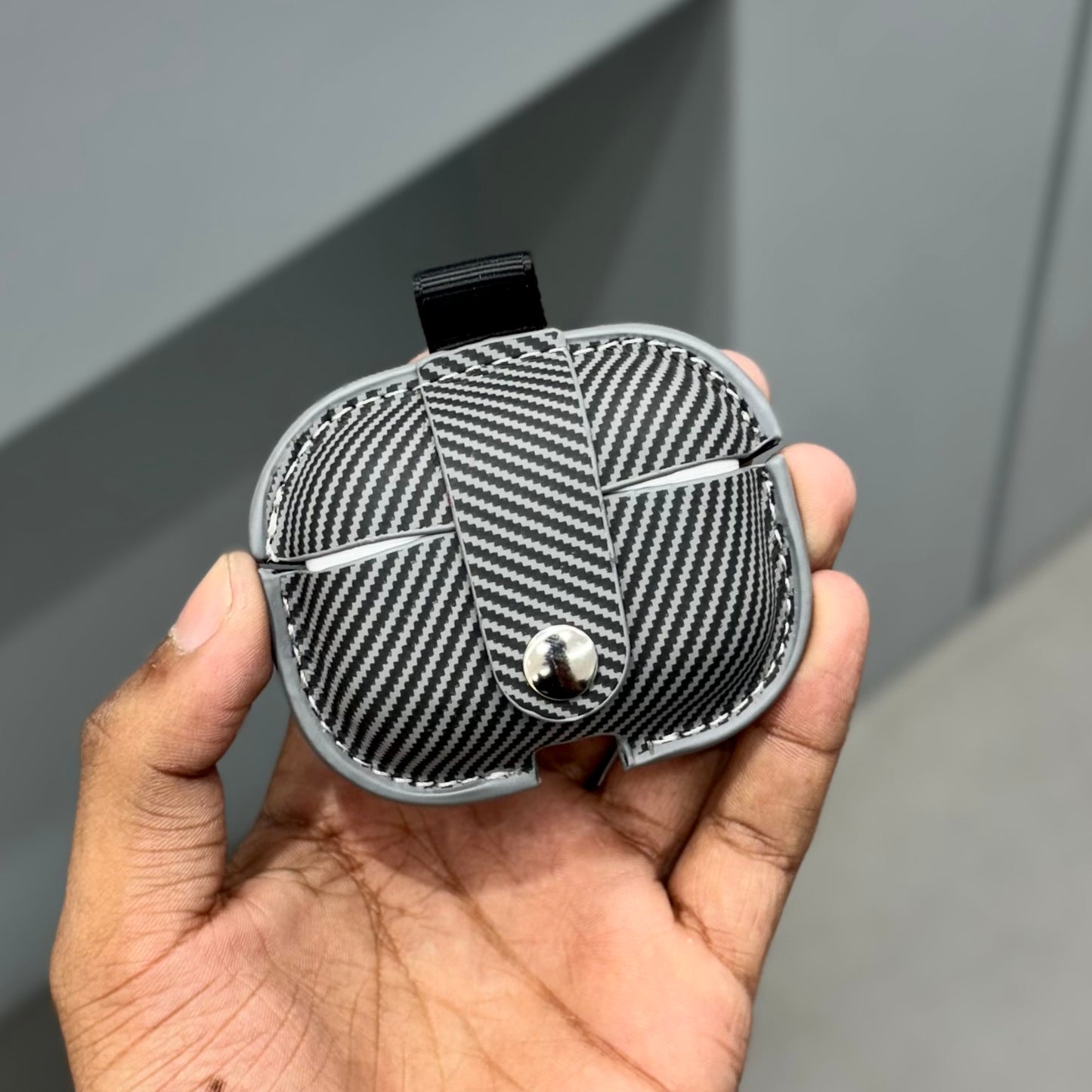 Cabon Lock Airpods Case( No. 2069 )