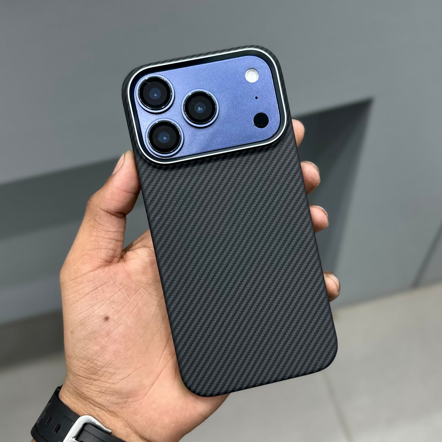 BENKS ARMOR REAL CARBON CASE MAGSAFE -BLACK ( No. 2830 )