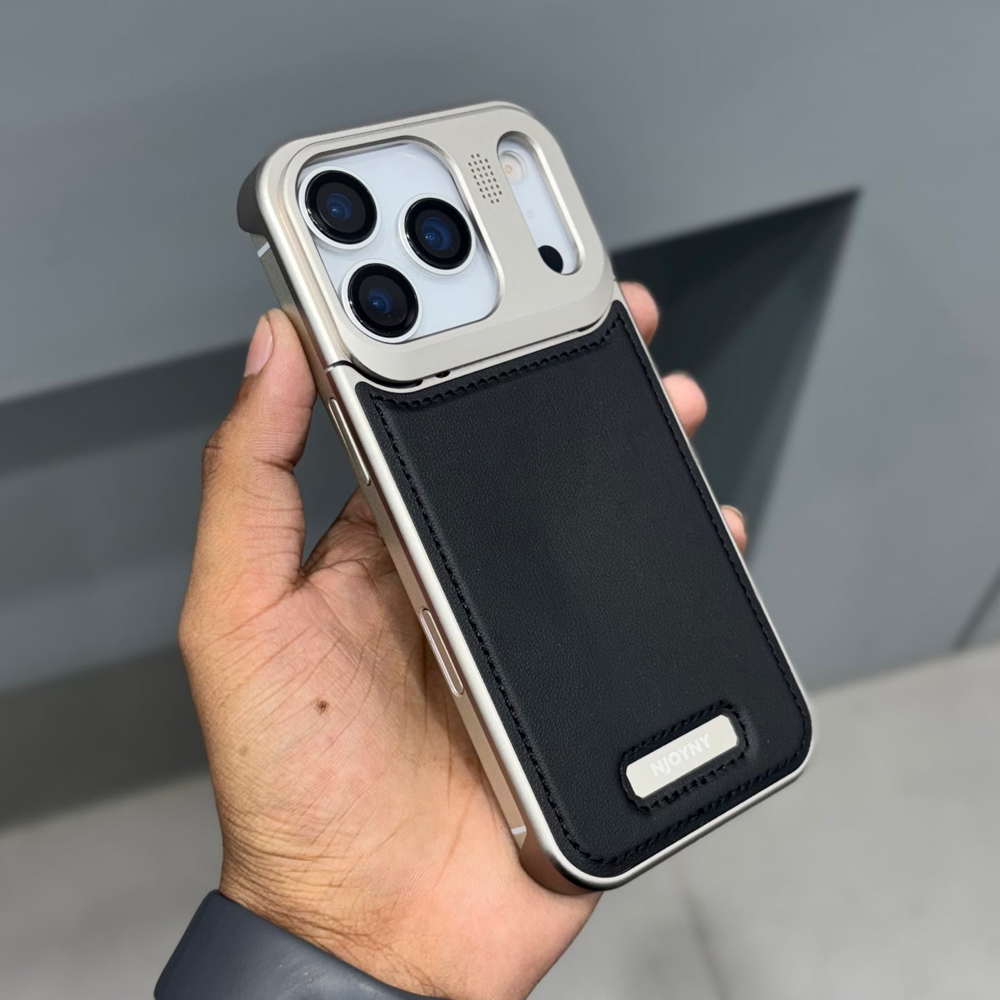 NyJoy Metal Veagan Leather with Magsafe Case - Black ( No. 2158 )