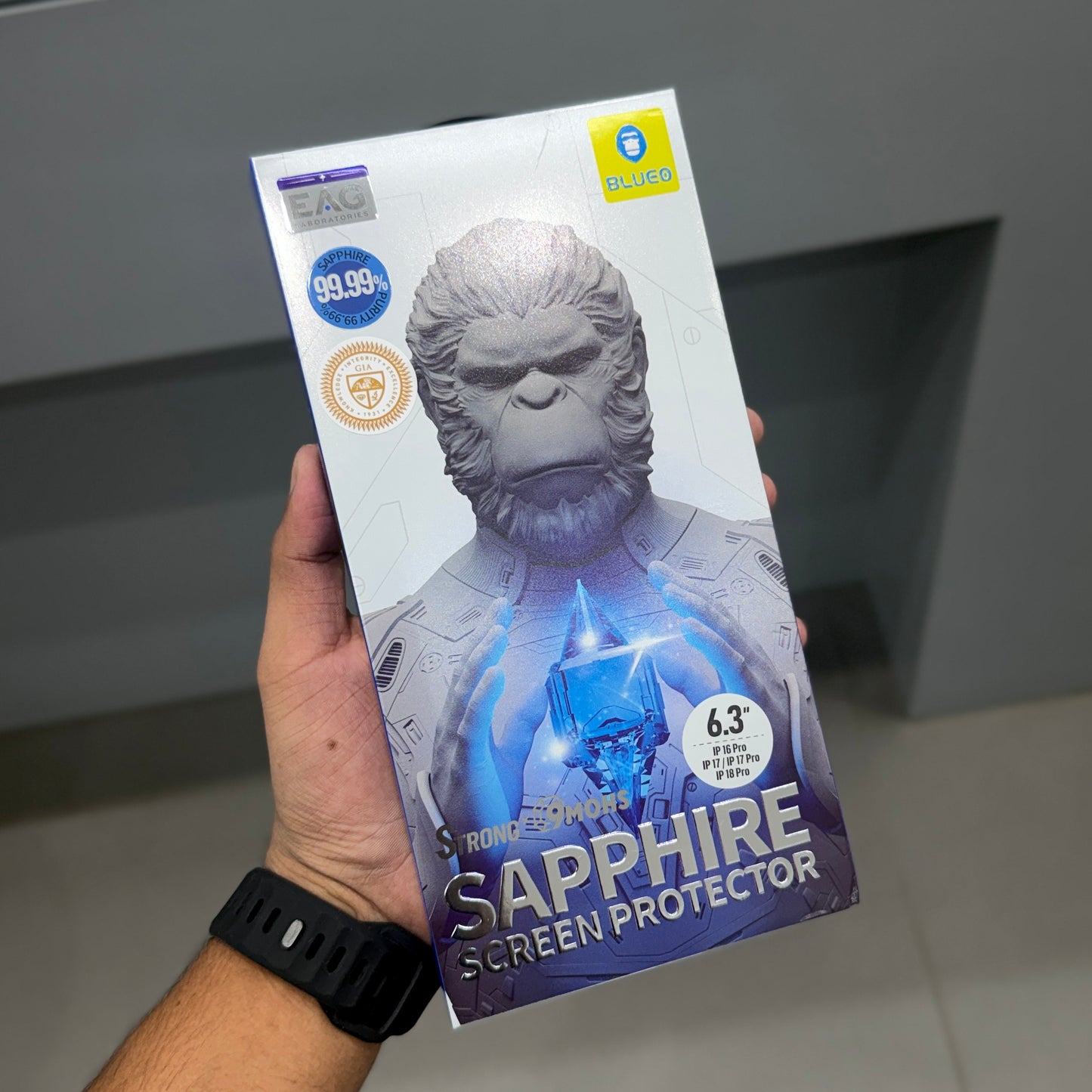 BLUEO SAPPHIRE GLASS ( No. 3851 )