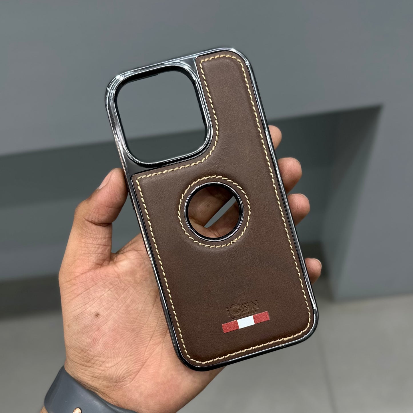 ICON LUXURIOUS CLASSIC SERIES - BROWN ( No. 3206 )