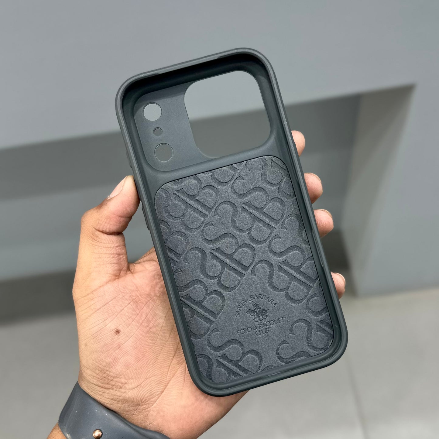 Santa Barbara Cedric Case-Black ( No. 2009 ) 17 Series