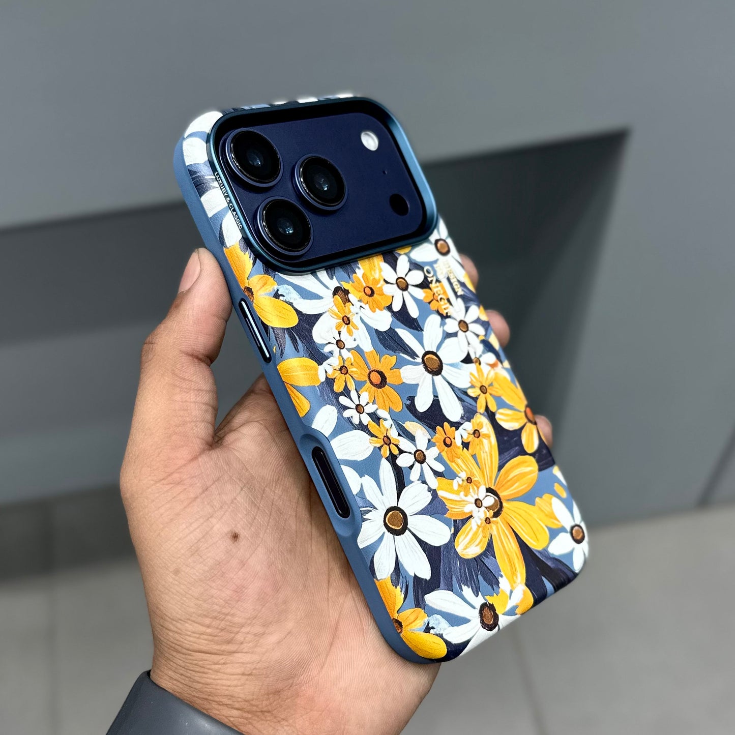 ONEGIF FLORAL EMPRESS EDITION MAGSAFE CASE - BLUE ( No. 2690 )