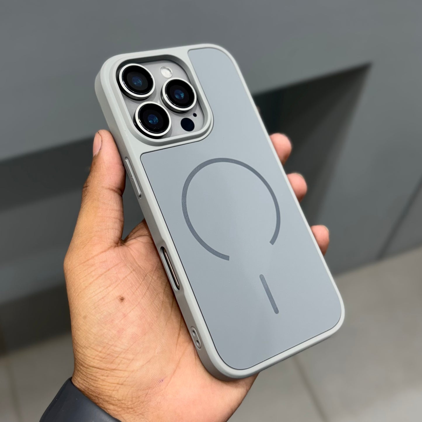 DYNAMYK COOP Case with Magsafe - Grey ( No. 2230)
