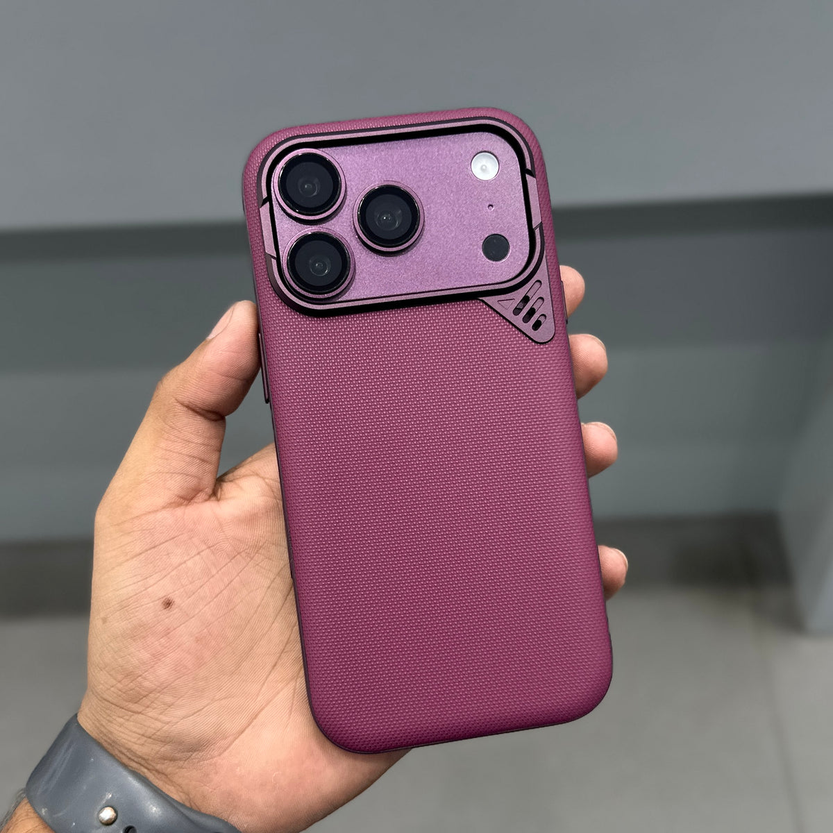CMAQ REGENT MAGSAFE CASE - BURGUNDY ( No. 4104 )