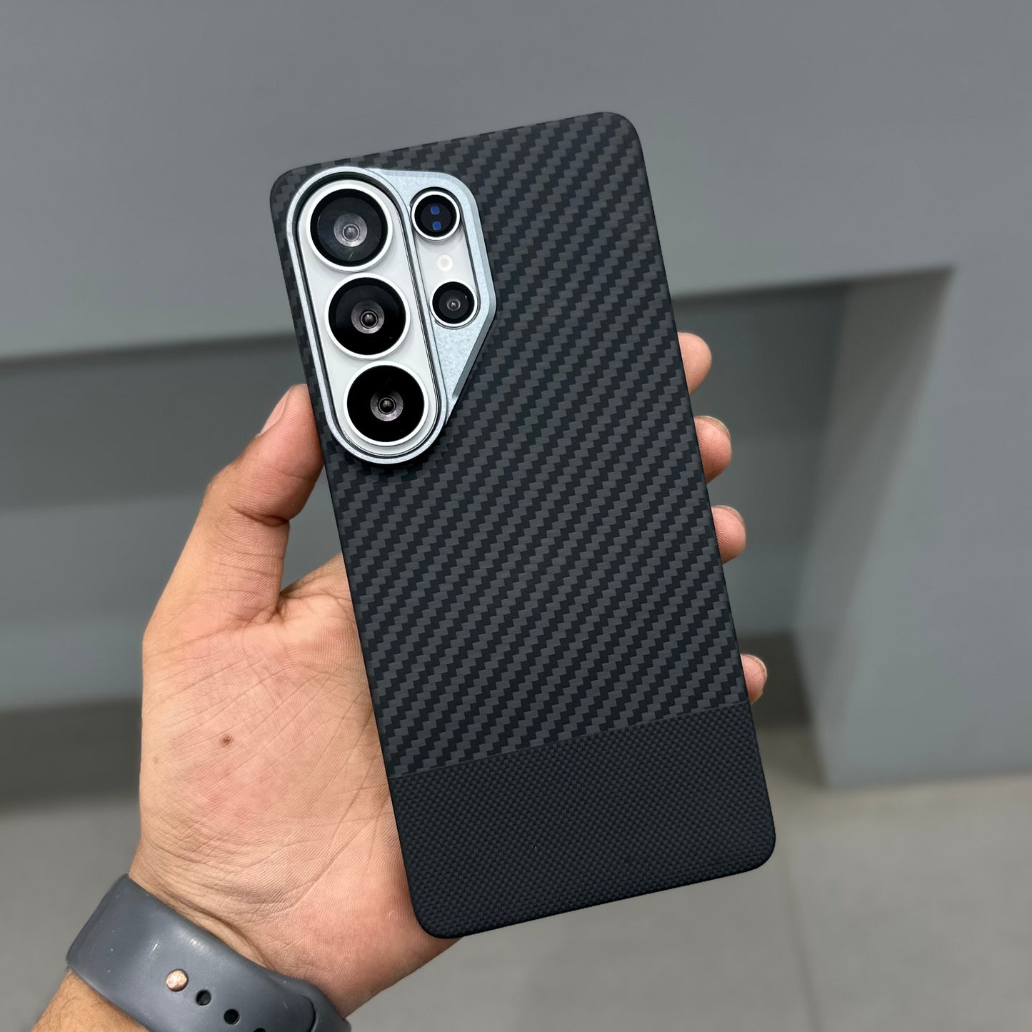 A T REAL CARBON CASE MAGSAFE - BLACK ( No. 3180 )