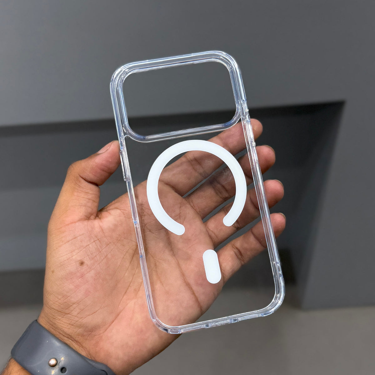 DYNAMYK CLEAR MAGSAFE CASE ( No. 3801 )