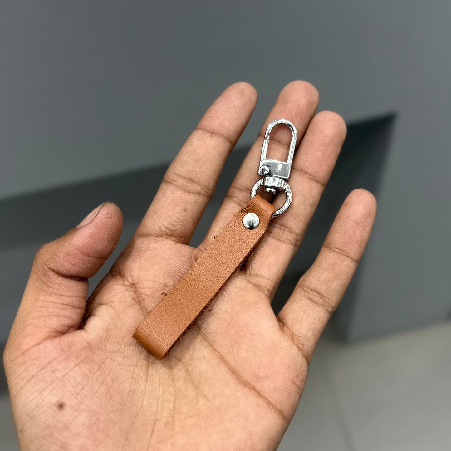 ORWELL SERIES AIRPODS CASE - BROWN ( No. 2864 )