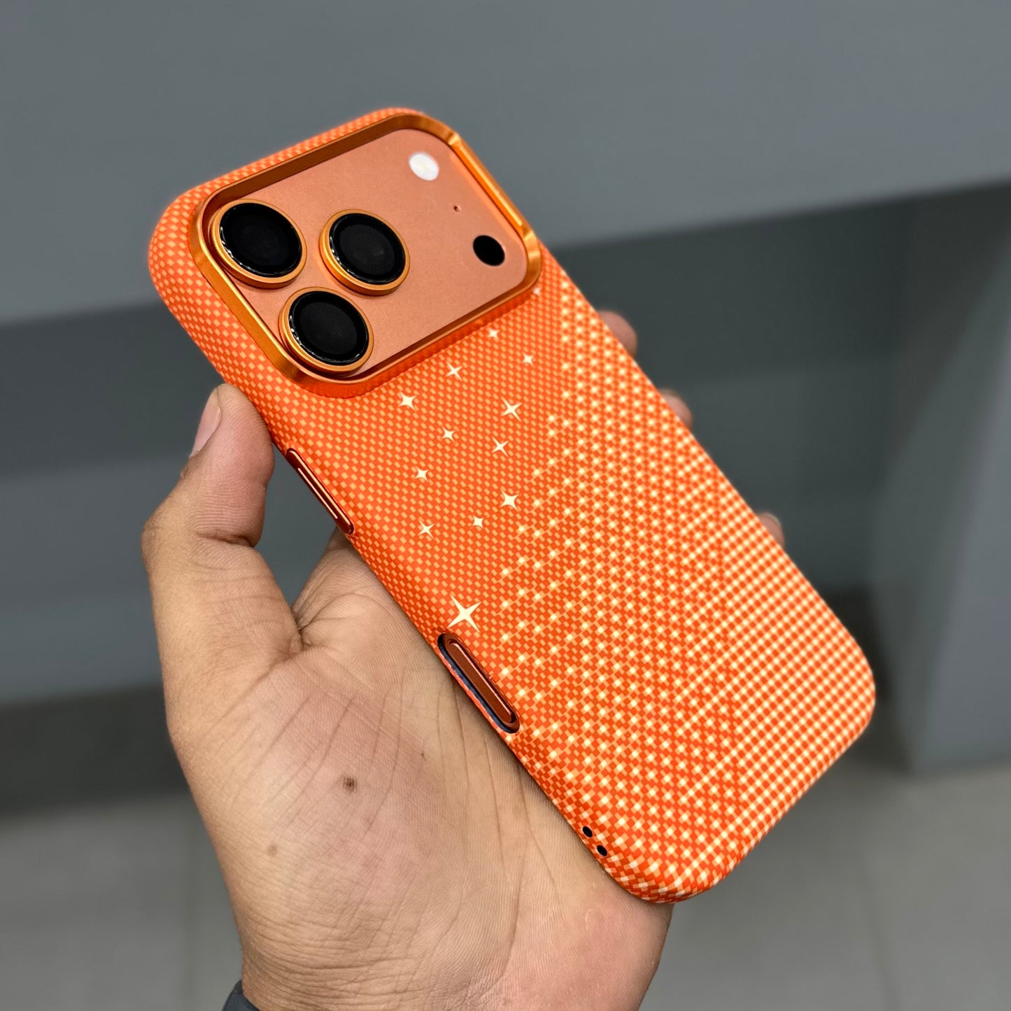 LUXO MAGSAFE CASE - ORANGE MOUNTAIN TEXTURE ( No. 3587 )