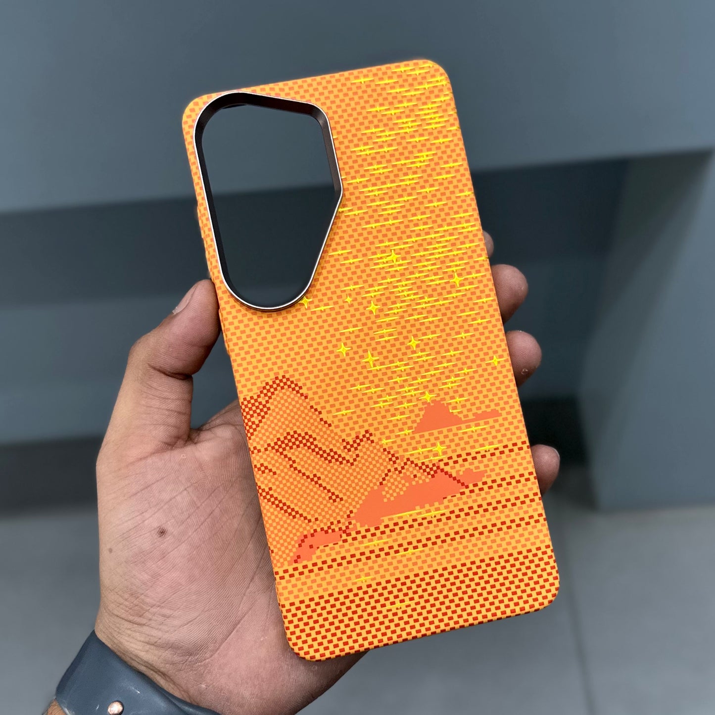 LUXO MAGSAFE CASE RIVER STAR - ORANGE ( No. 3685 )