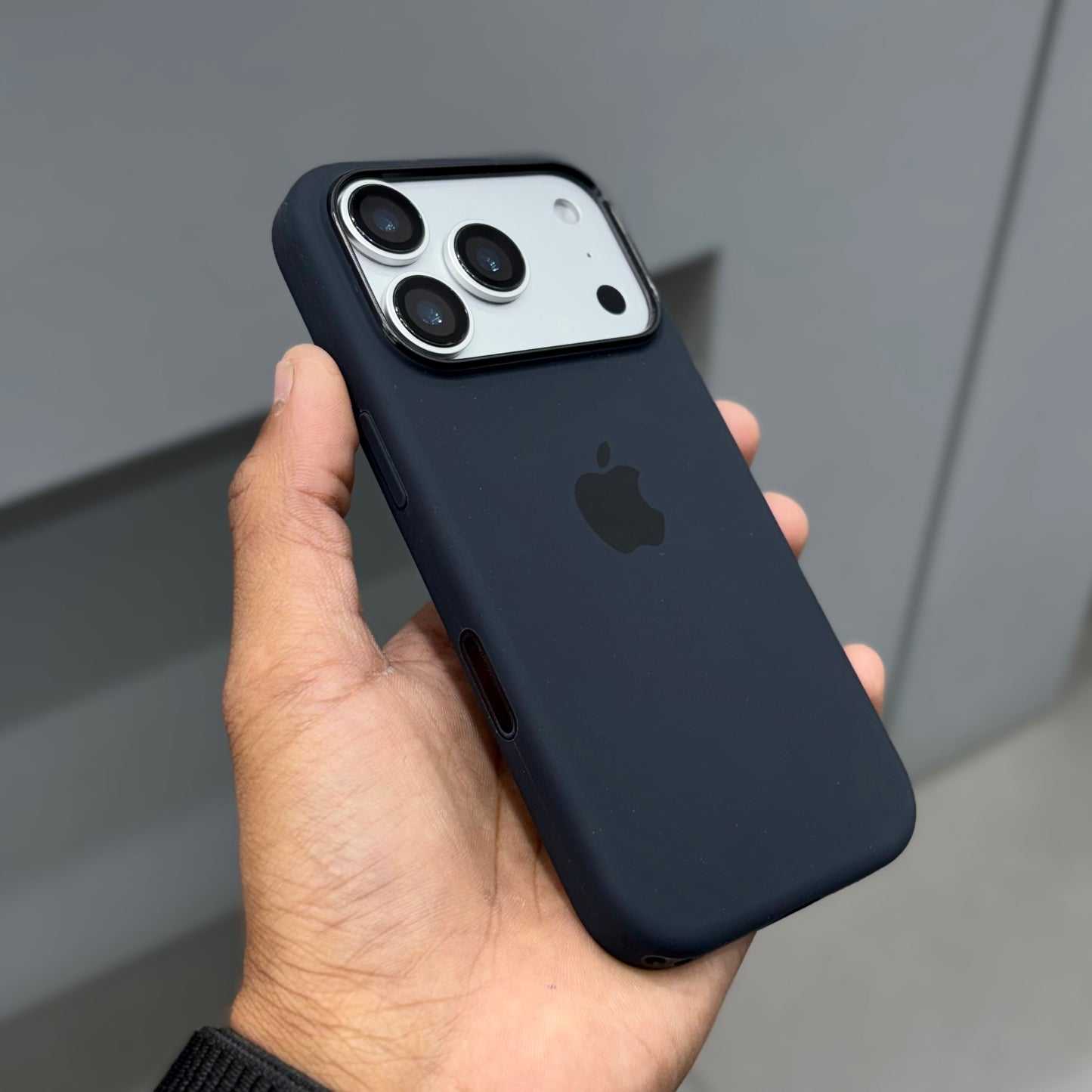 IC Silicon with Magsafe - Midnight Black ( No. 2243 )