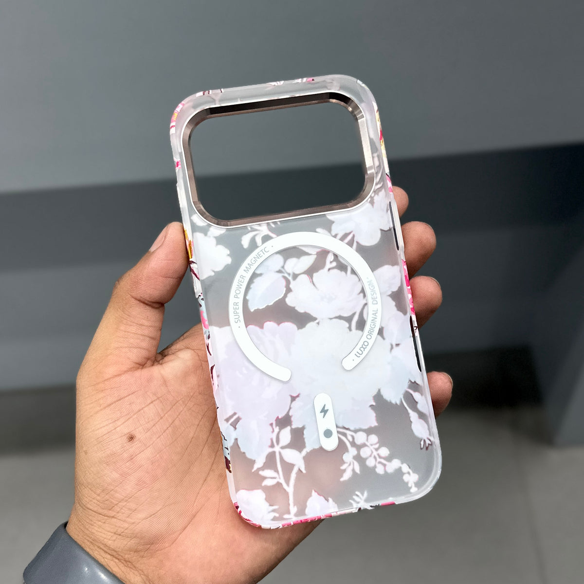 LUXO MAGSAFE CASE - PINK FLOWERS ( No. 4063 )