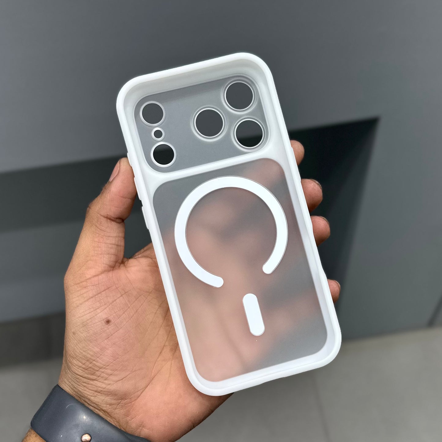 CMAQ FROST GUARD CASE - WHITE ( No. 3020 )