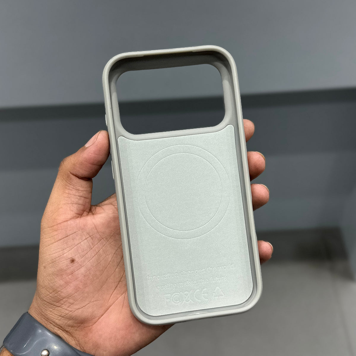 DREAMS NOVA GRIP CASE - GREY ( No. 4129 )